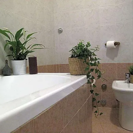 Arches Nocleg ze śniadaniem 4*
