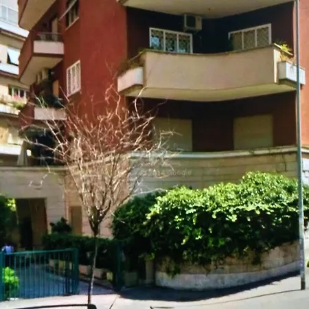 Arches Oda ve Kahvaltı 3*